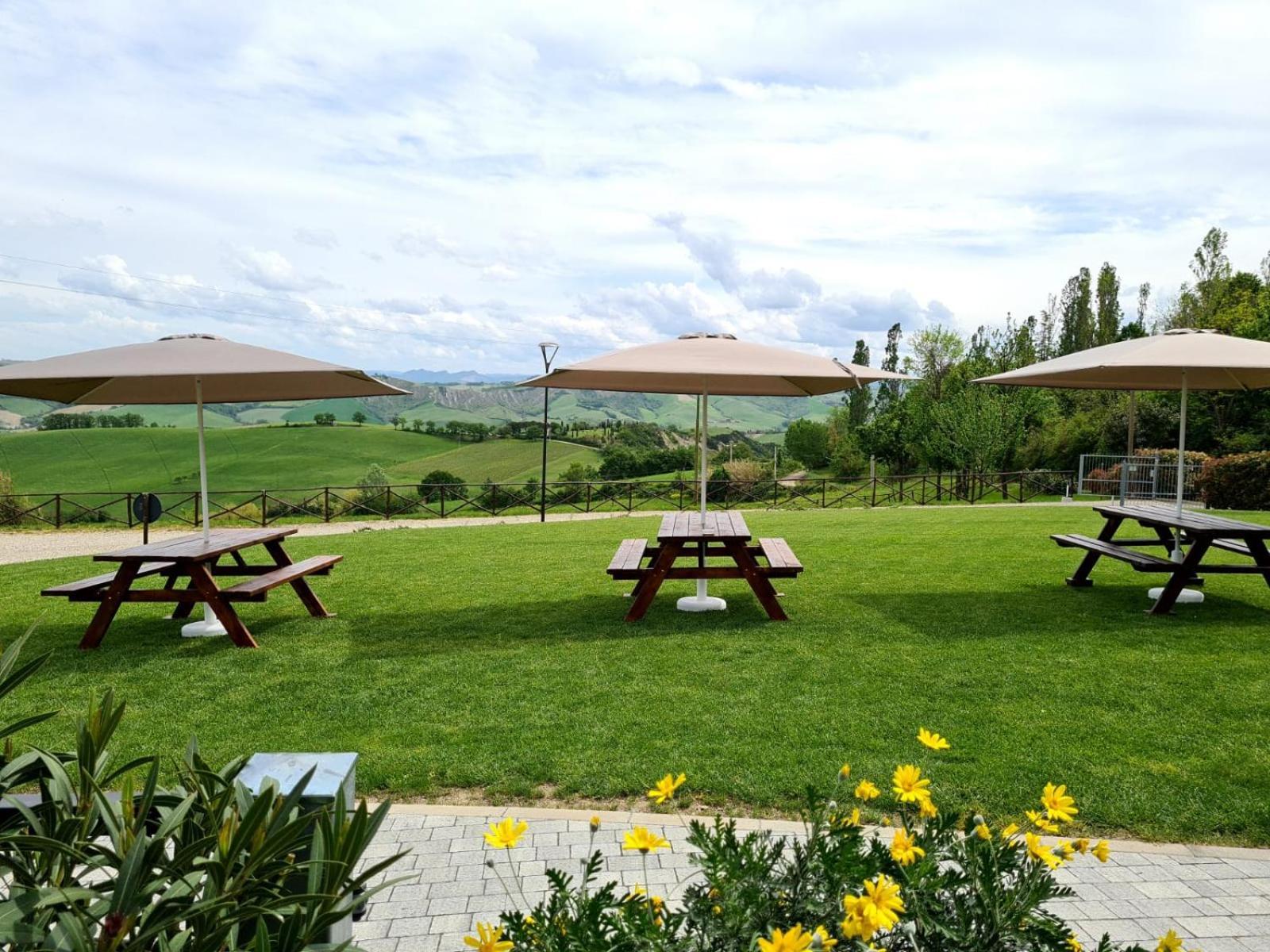 קסטל סן פייטרו טרמה Osteria Da Cesare E Locanda מראה חיצוני תמונה