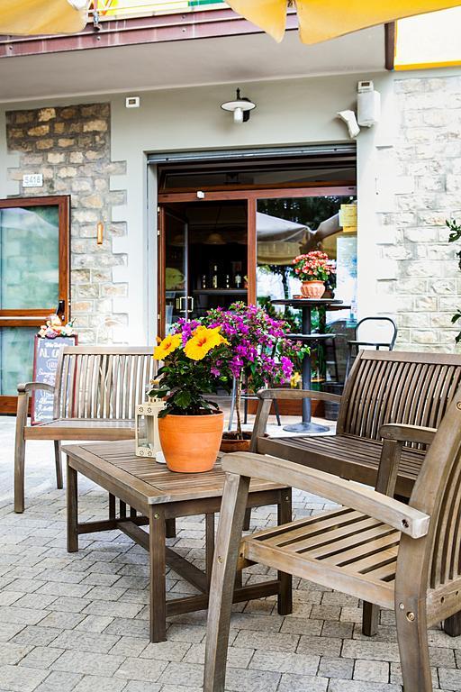 קסטל סן פייטרו טרמה Osteria Da Cesare E Locanda מראה חיצוני תמונה
