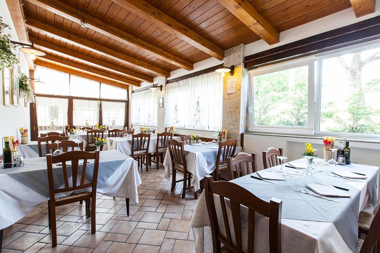 קסטל סן פייטרו טרמה Osteria Da Cesare E Locanda מראה חיצוני תמונה